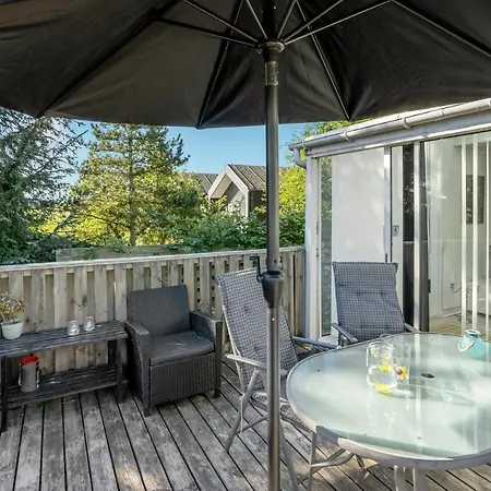 דירה Cozy In With Kitchen